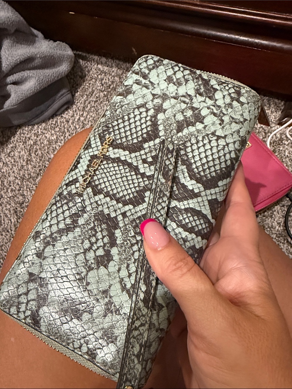 Michael Kors Mint Snake-Print Zip Wallet clutch gold accents MK designer - Picture 9 of 9